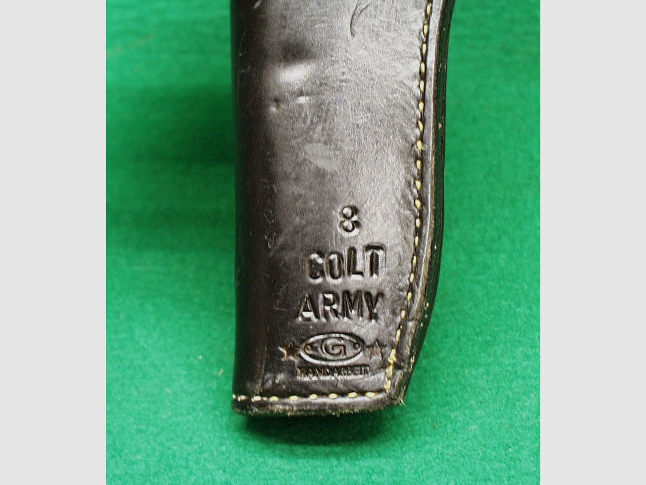 Custom Made Leather - Holster, black, for 8" revolver