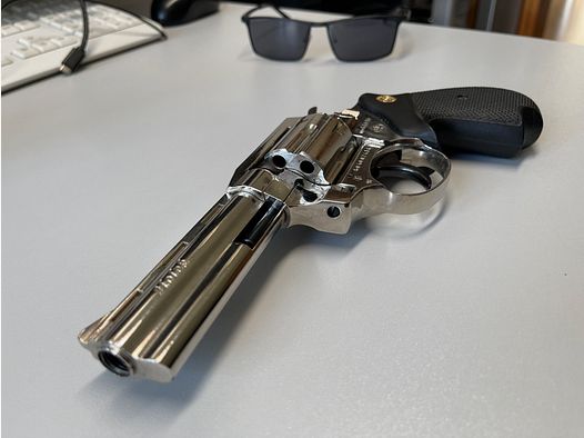 Holek Revolver Model 040, 4“ ALFA-PROJ Vernickelt