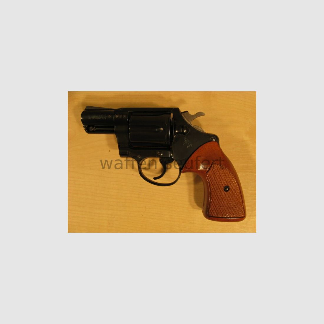 Colt Detective 2 Zoll Lauf mit großen Holzgriffschalen