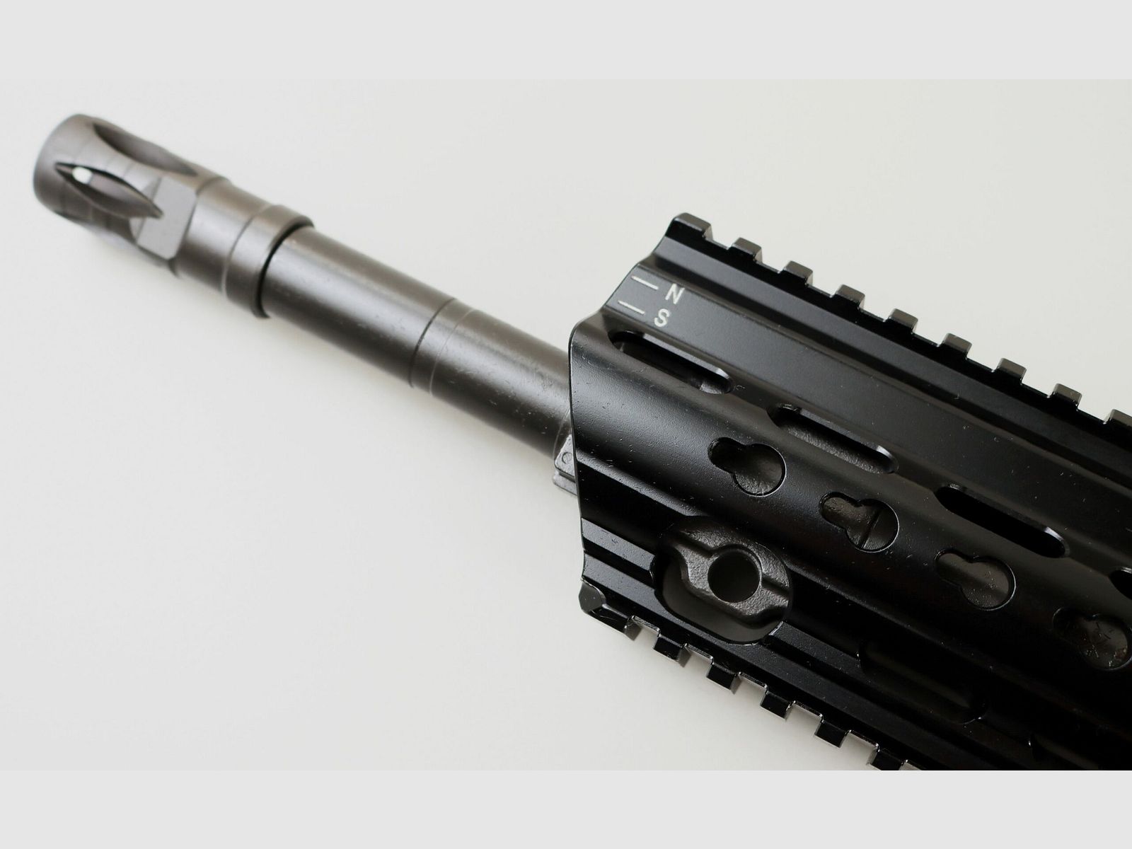 Geweer Heckler & Koch mod. MR308 A3 CAL. 308 WIN. ZWART, afbeelding 2 van 18