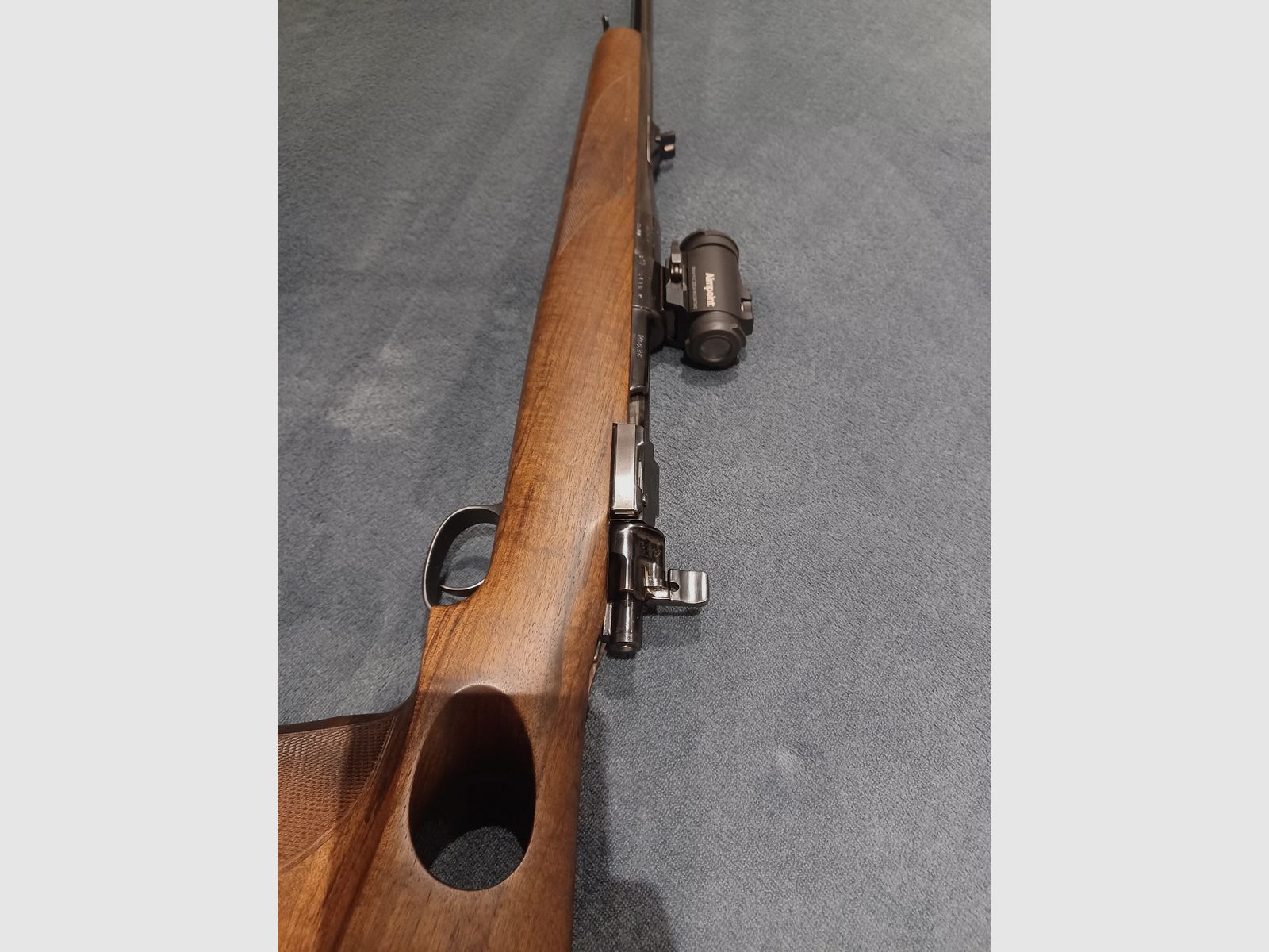 Repetitiegeweer mod. 98 met doorlopend kolf en Aimpoint Micro H2