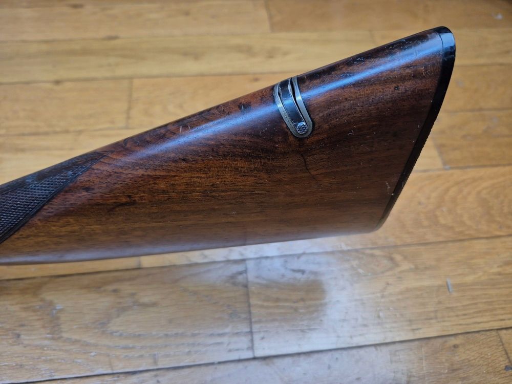 Wunderschönes Gewehr Idéal N°2 / 302 – Kaliber 12/67 – Eines der schönsten Gewehre der Welt – 90 Jahre und kein Makel – Manufrance – Englischer Schaft aus ausgewähltem Nussbaum – Kein Spiel – Sehr schöne Spiegel-Läufe – Unverwüstliche Mechanik – Feine Waffe rein französisch – TBE, Bild 13 von 35