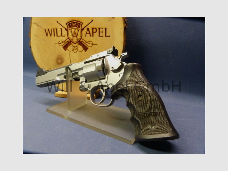 Weapons Will & Apel Club 30 RL range