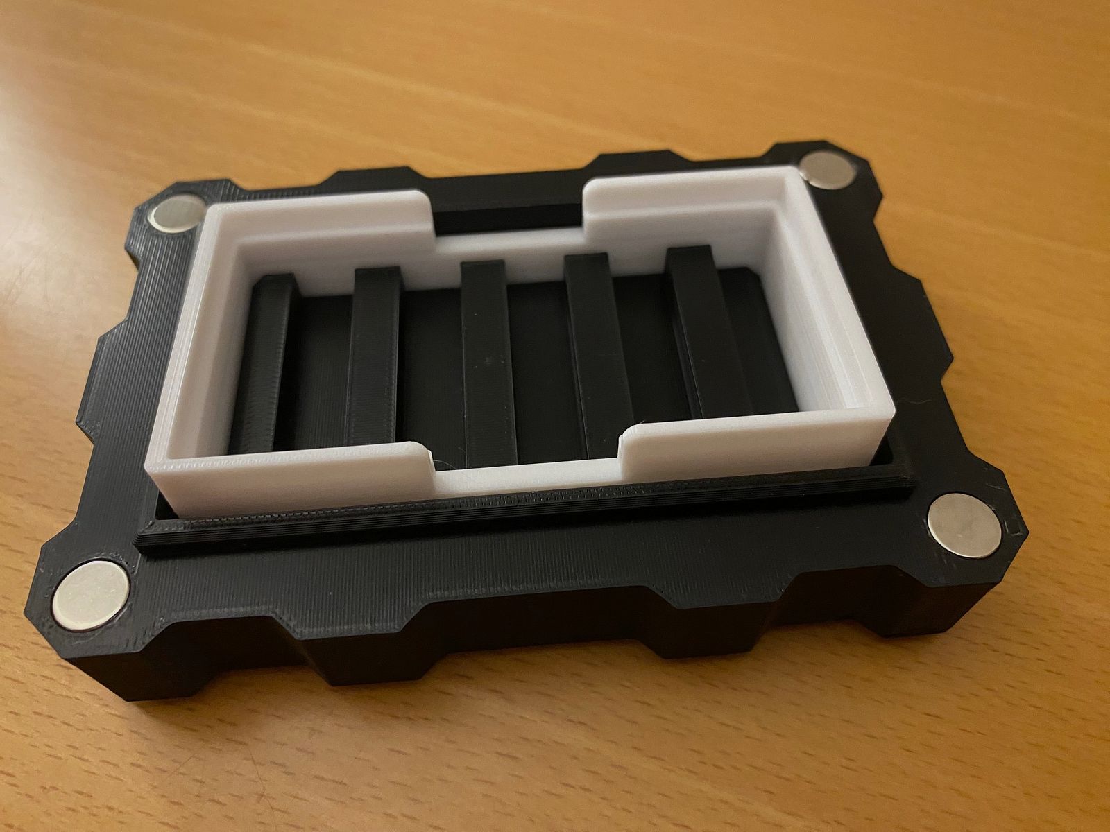 Magnet box/ammunition box .22LR for 50 shots