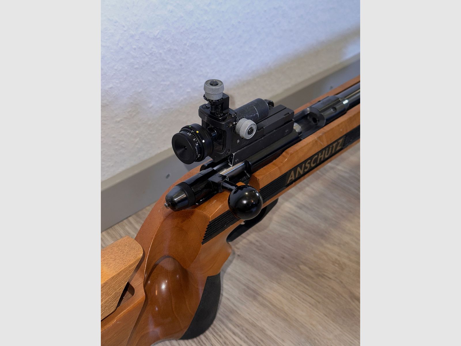 Karabin Anschütz Match 1807 KK – Kompletny zestaw w doskonałym stanie