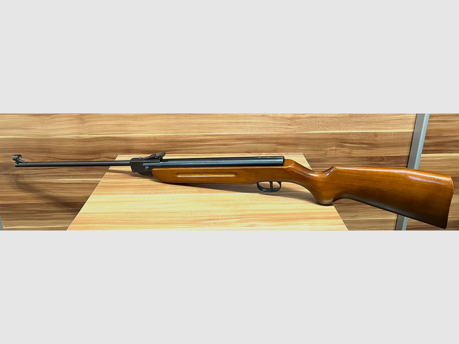 Karabinek pneumatyczny Weirauch HW 50