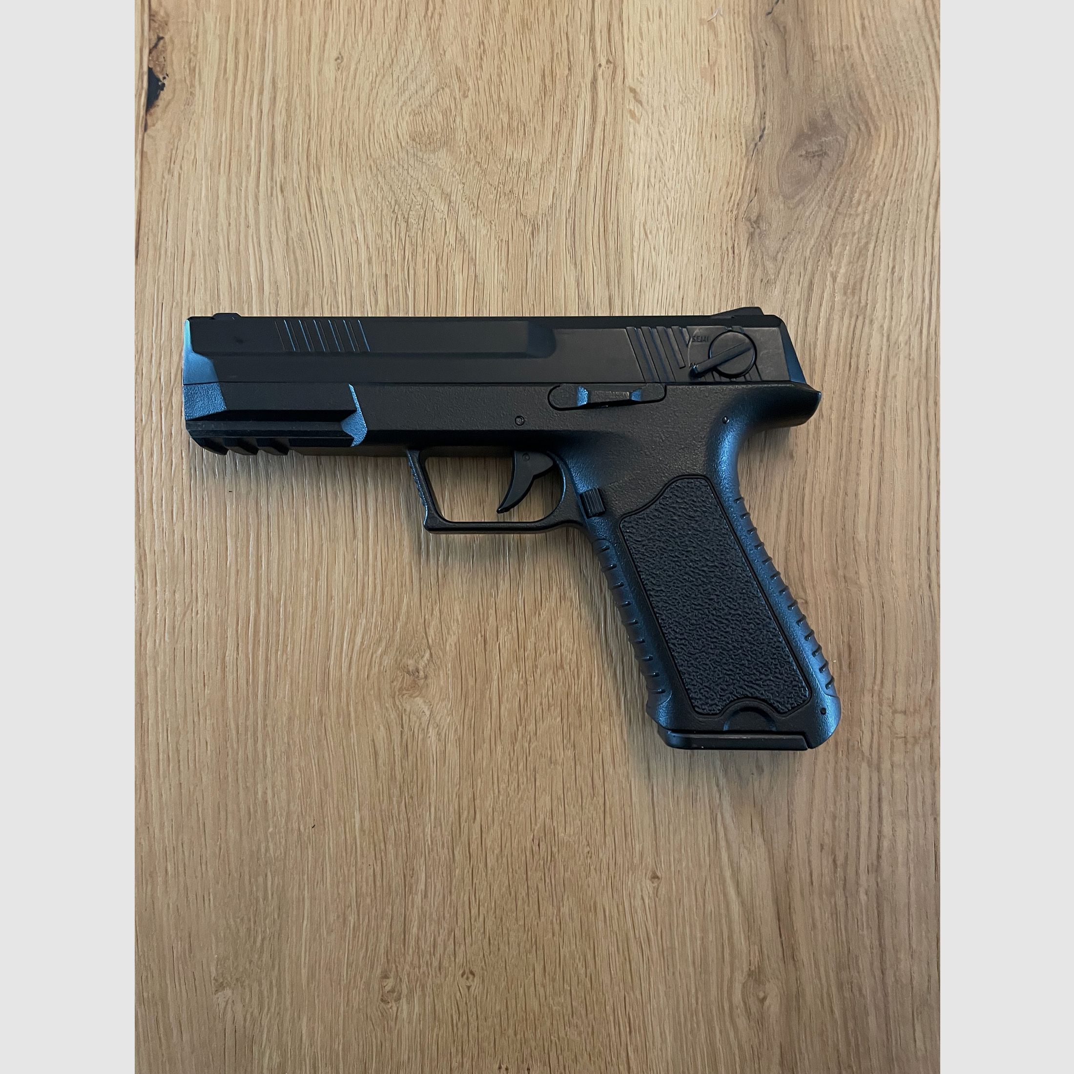 Softair Cyma CM.127 incl. tracer and accessories