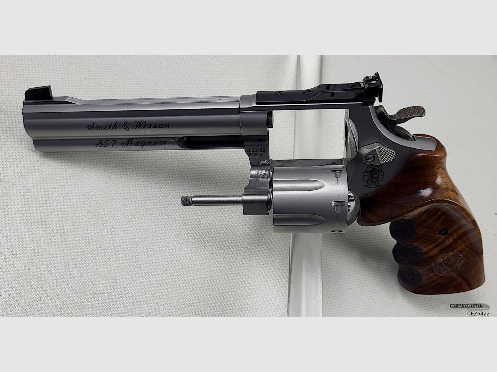 Smith&Wesson 686-5 Target Champion