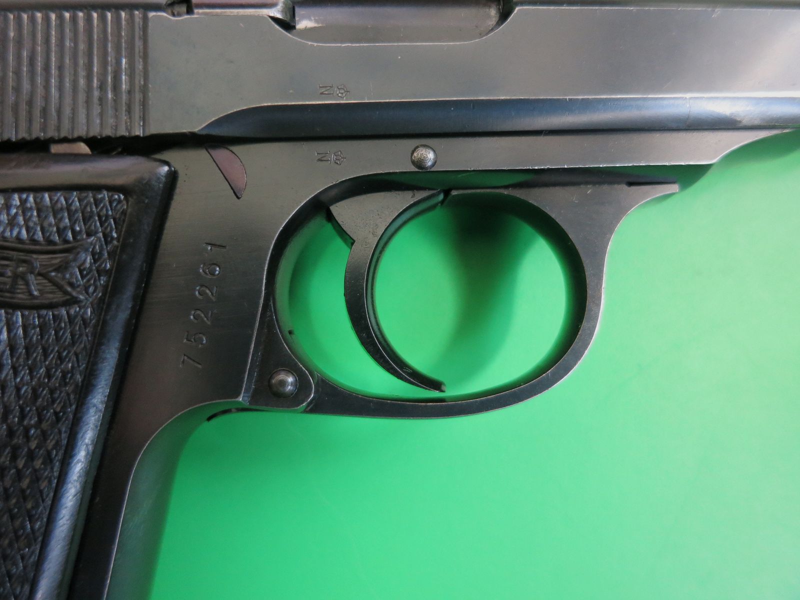 Pistolet semi-automatique, Walther PP, cal. 7,65 mm Br., Waffenfabrik Walther, Zella-Mehlis (Thür.) Mod.PP, 1929-30       #14
