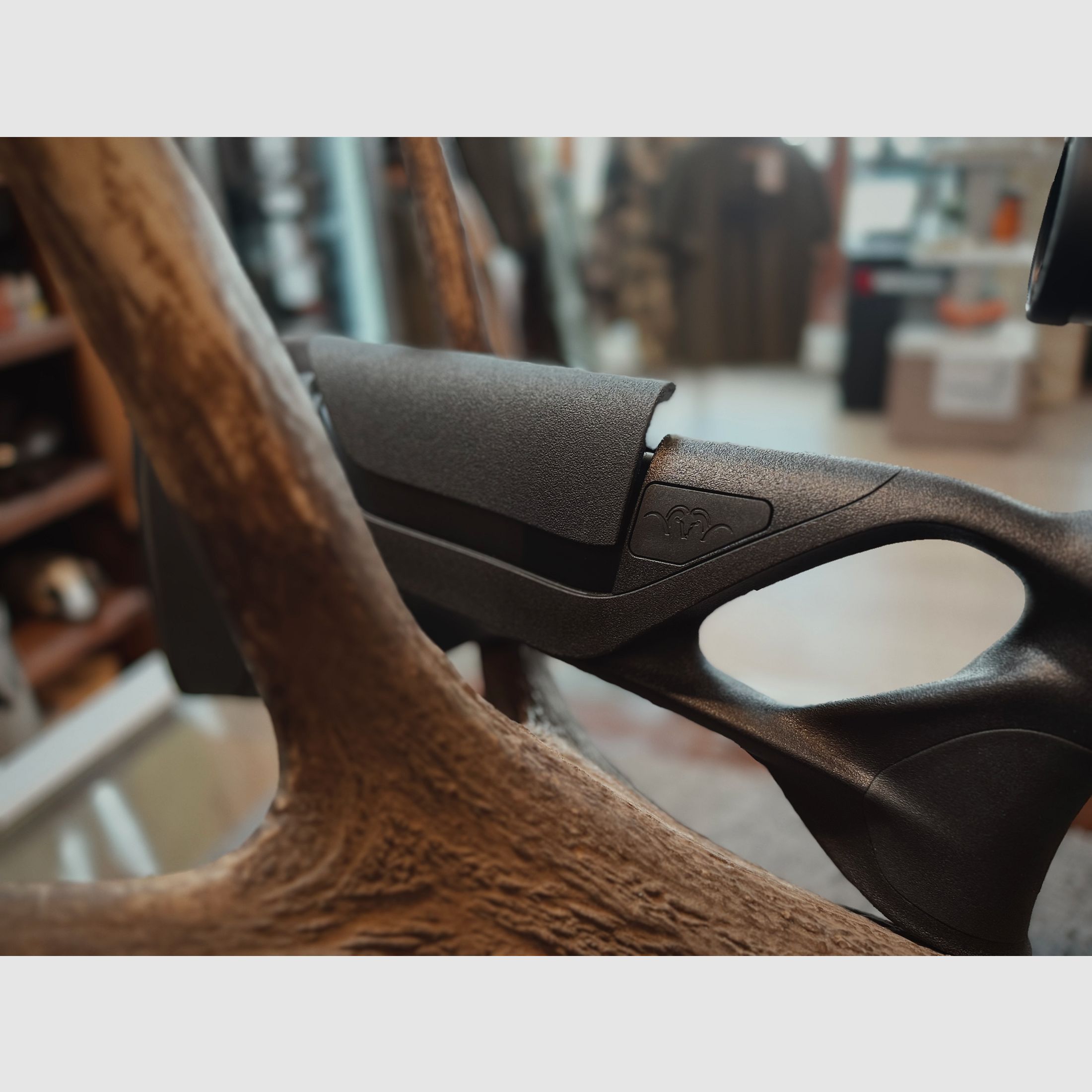 Blaser R8 Ultimate Linksausführung Kal. .308 Win. mit Blaser B2 3-18x50 IC QDC+ – Neuwaffe