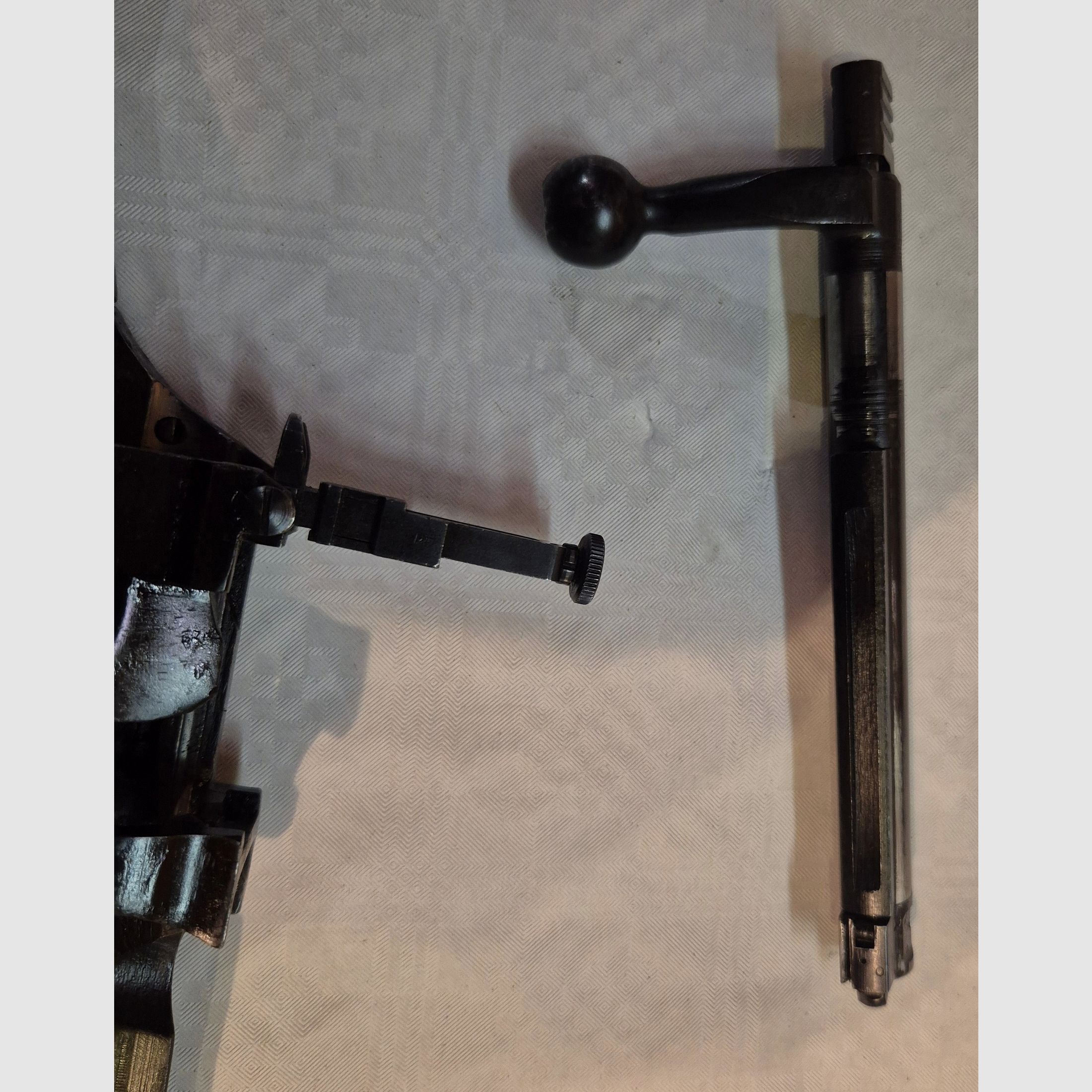 Lee Enfield No. 4 Mk. 1 *, Kaliber .303 Brit., Mehrlader/Repetierer.