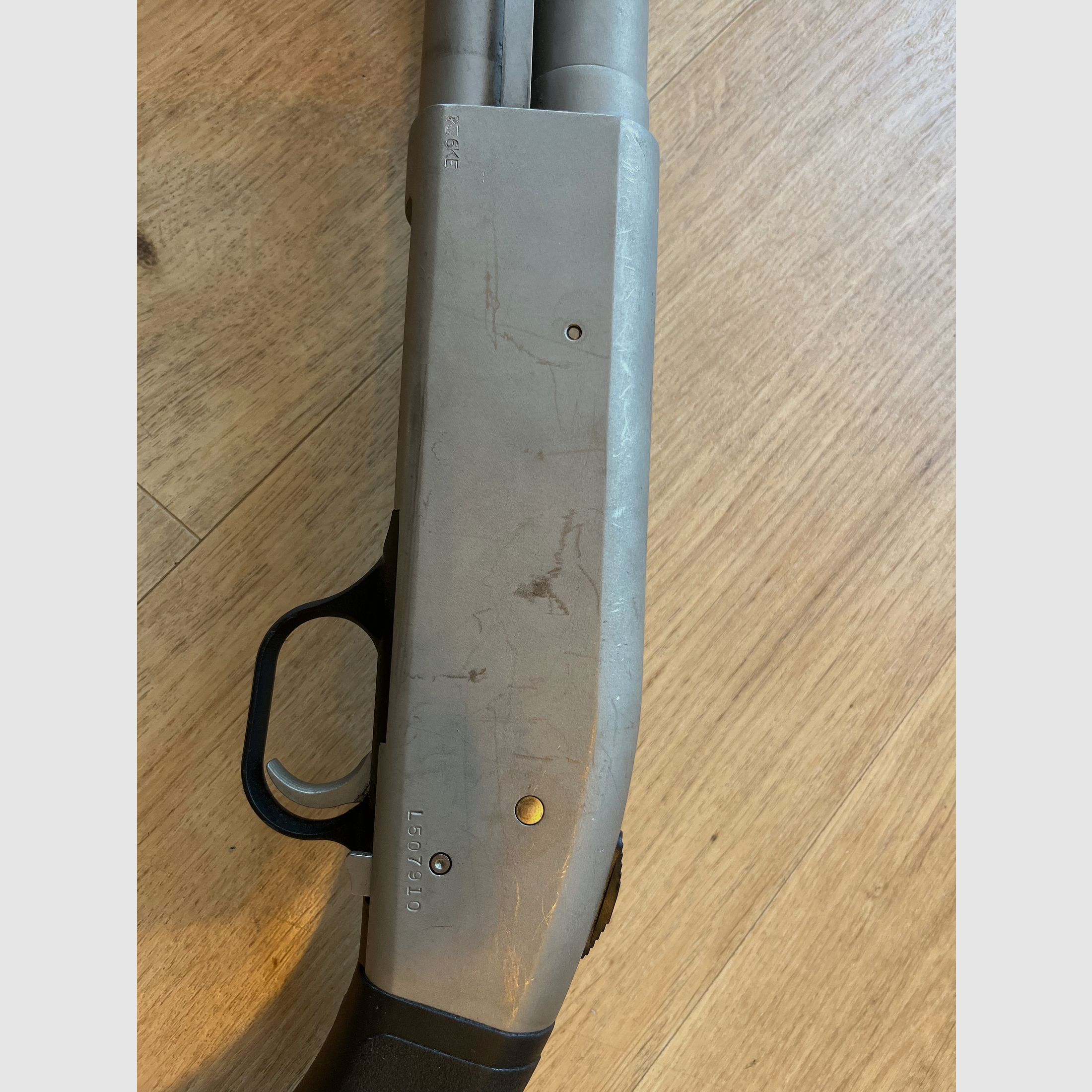 Vorderschaftrepetierflinte Mossberg 590 Mariner 12/76