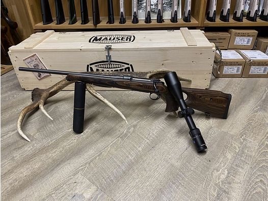 Sauer 101 GTI, links, met Zeiss Conquest V4 3-12x56