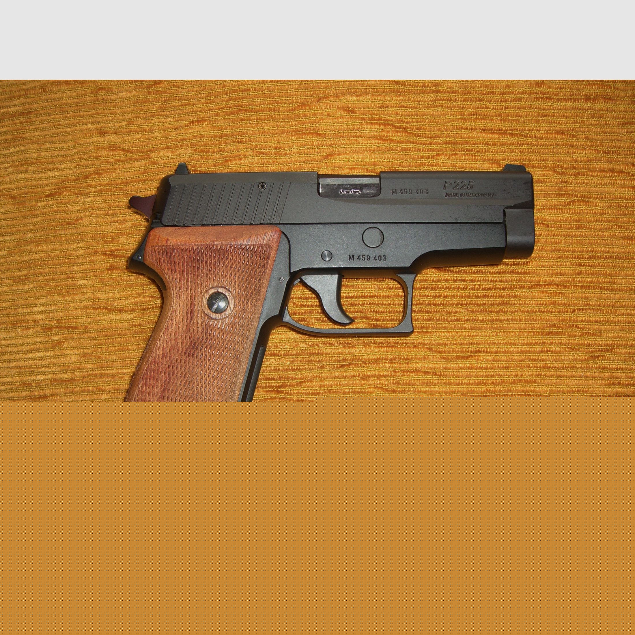 Pistola SIG SAUER P225 9mm