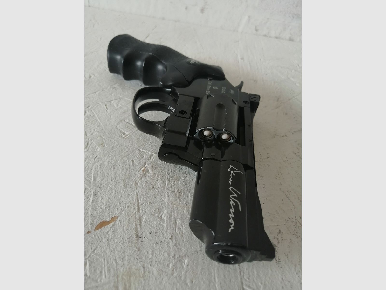 Dan Wesson 2,5 pulgadas revólver CO2 6mm
