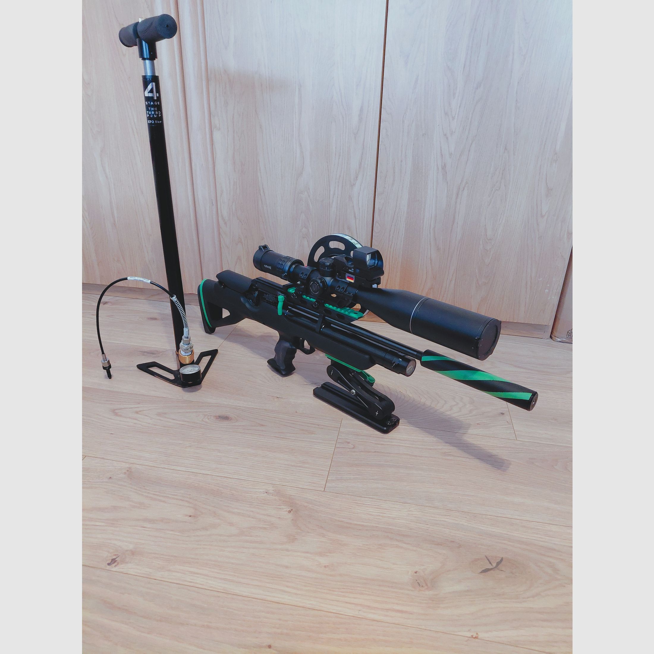 Weihrauch hw100 Bullpup mit Hawke Sidewinder 8-32 FT