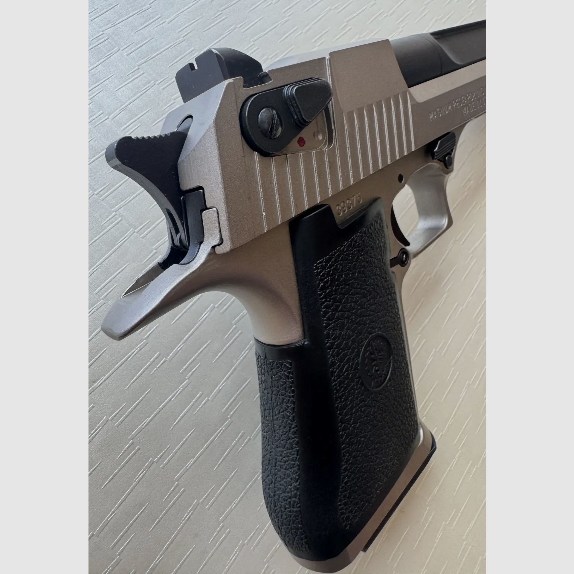 IMI Desert Eagle calibre .44 Magnum – version nickelée avec réglage du trigger, image 9 sur 9