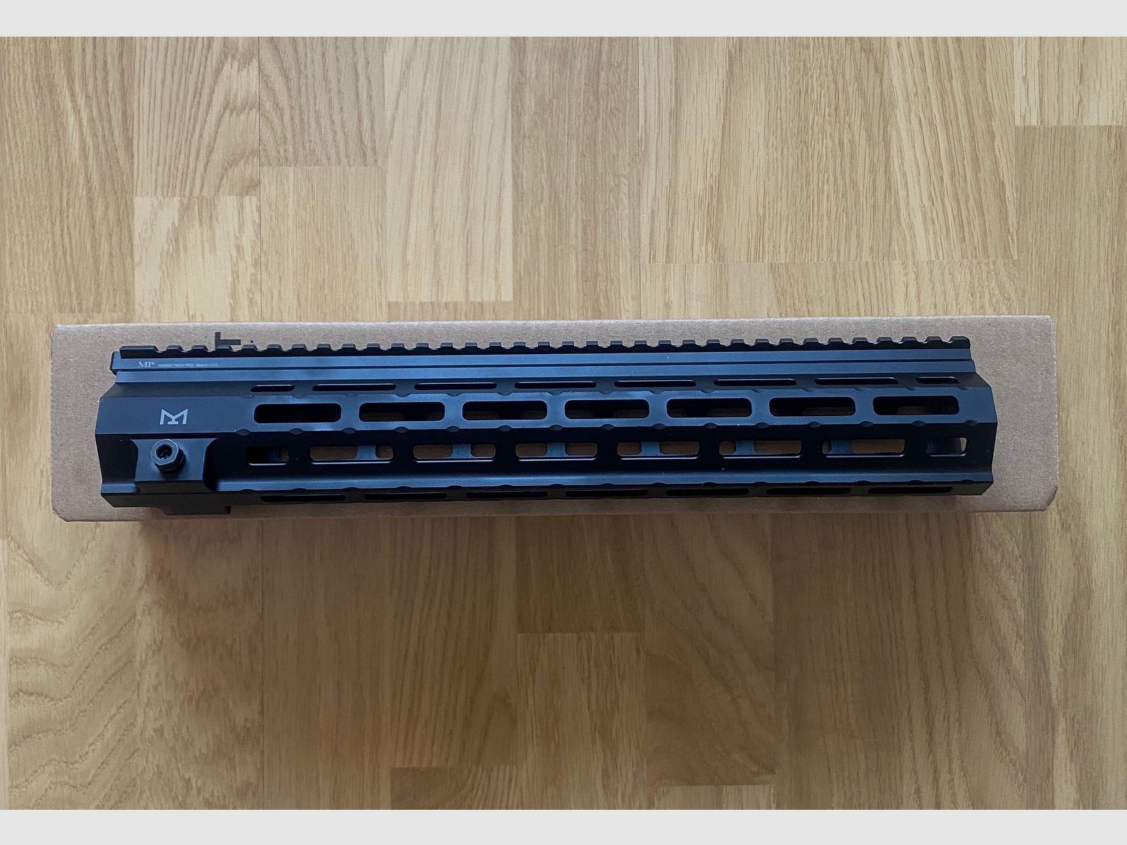 MIDWEST INDUSTRIES MR223 / HK416 M-LOK Handschutz 13,5" (Schwarz)