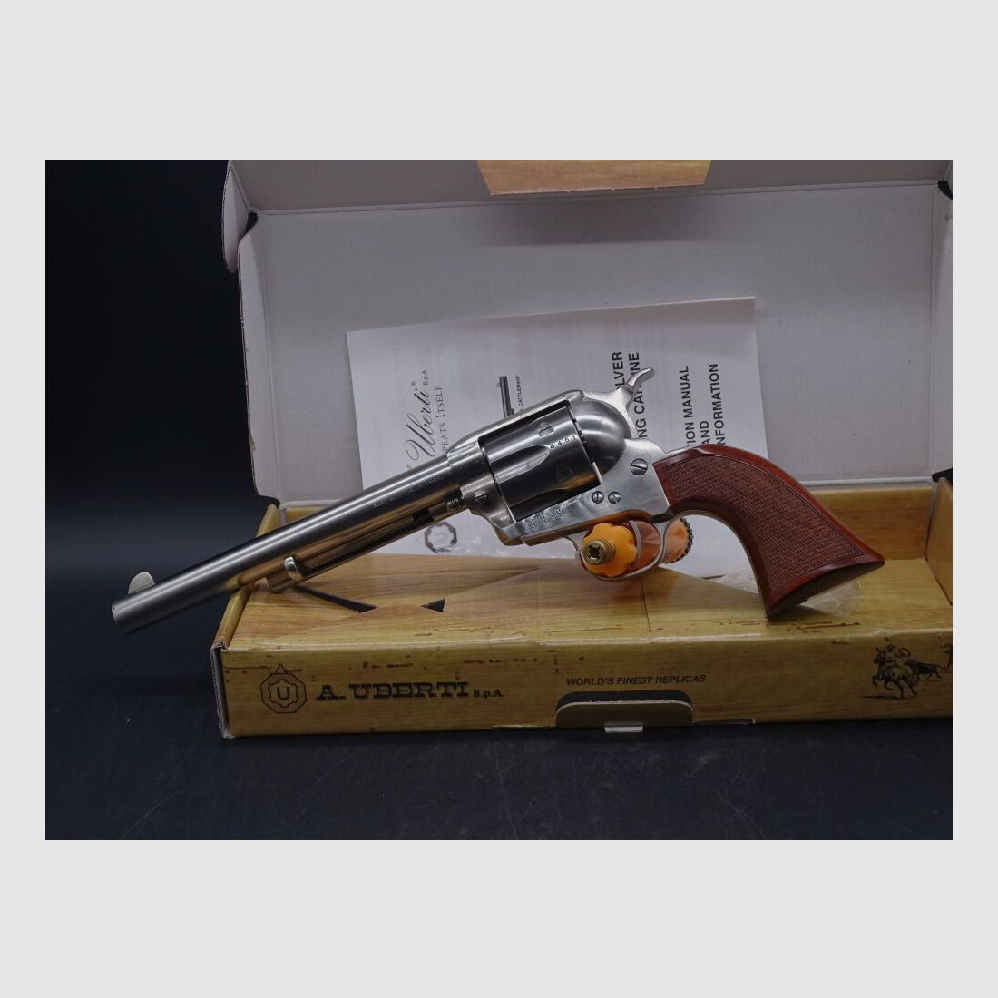 Uberti 1873 Cattleman Inox Acier inoxydable 7 1/2 " Calibre .357 Magnum 1873 Cattleman INOX Acier inoxydable
