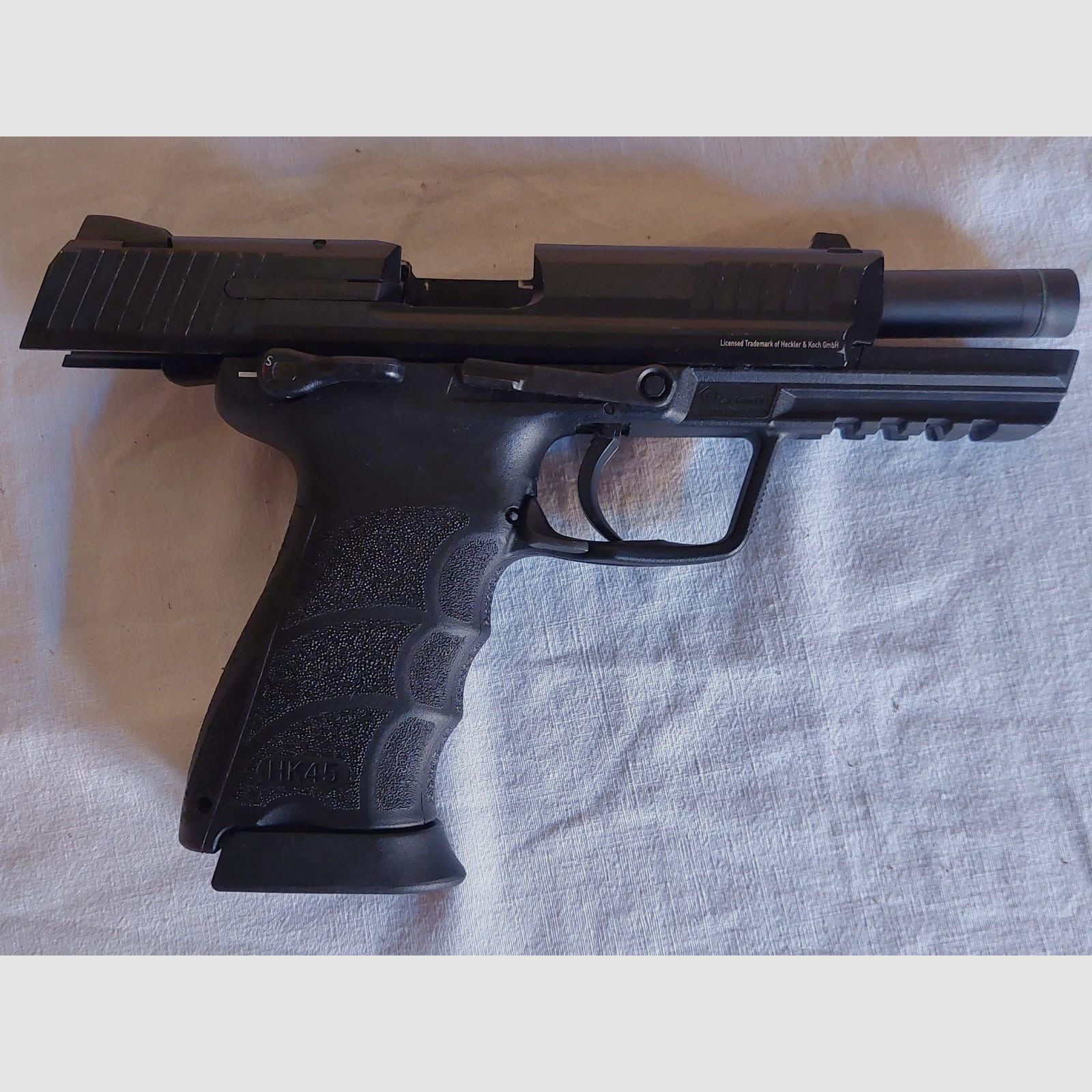 HK 45  6mm GBB + accesorios