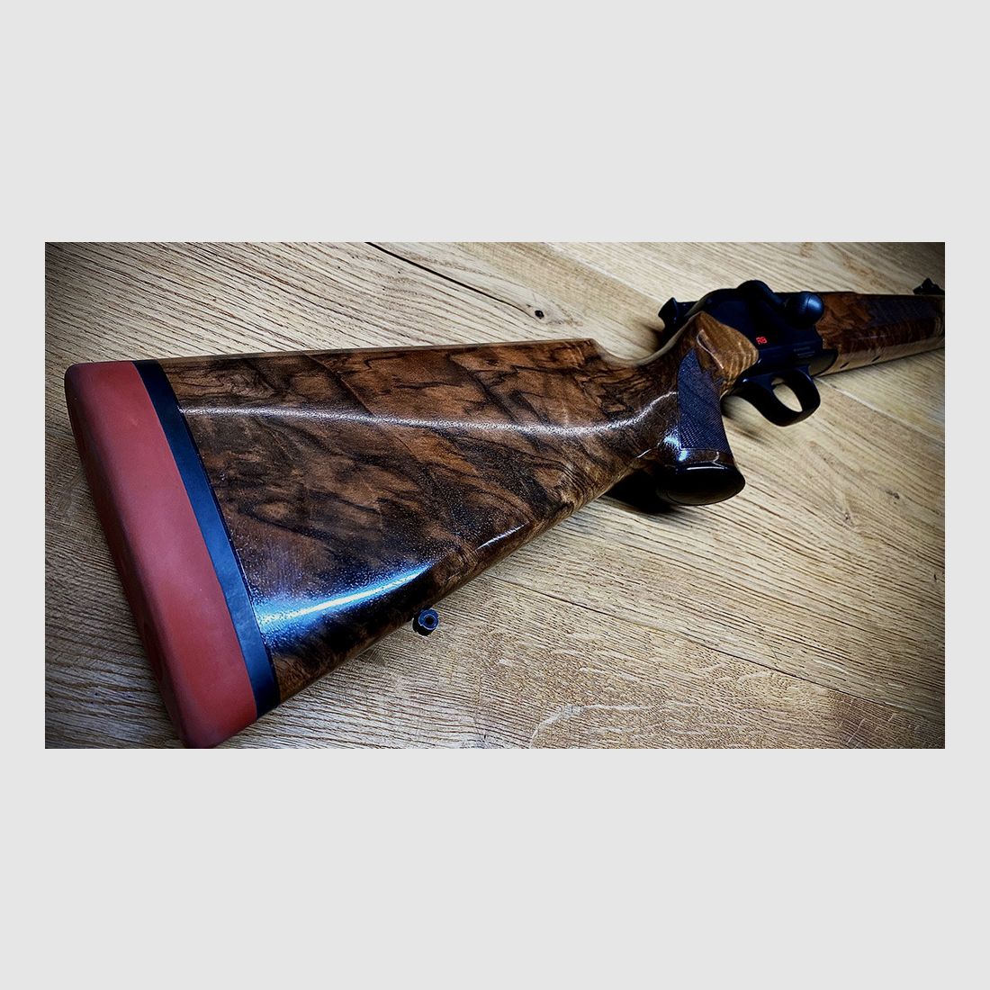 Blaser R8 Kilombero / HK 7 / Kal. .375 H. & H. Mag. / Offene Visierung / Kickstop / TRAUMWAFFE