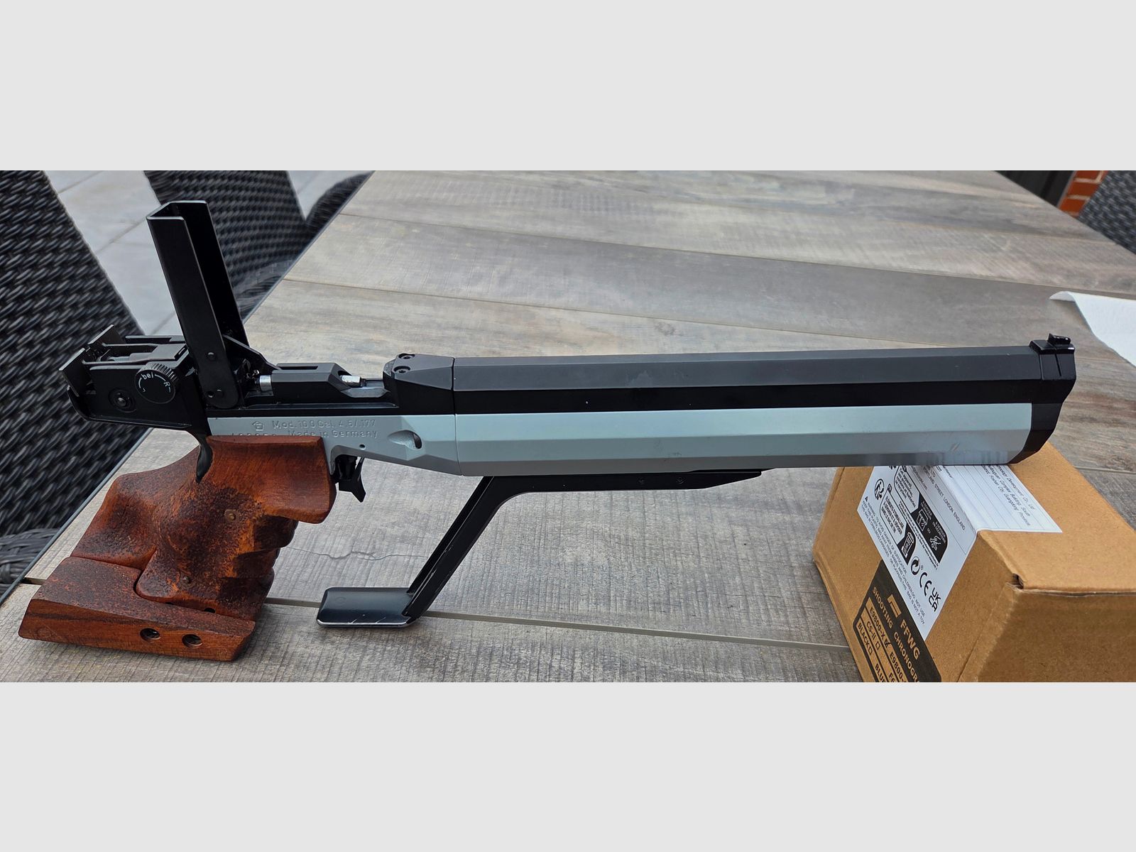 Feinwerkbau LP 100 mit Morini Griff