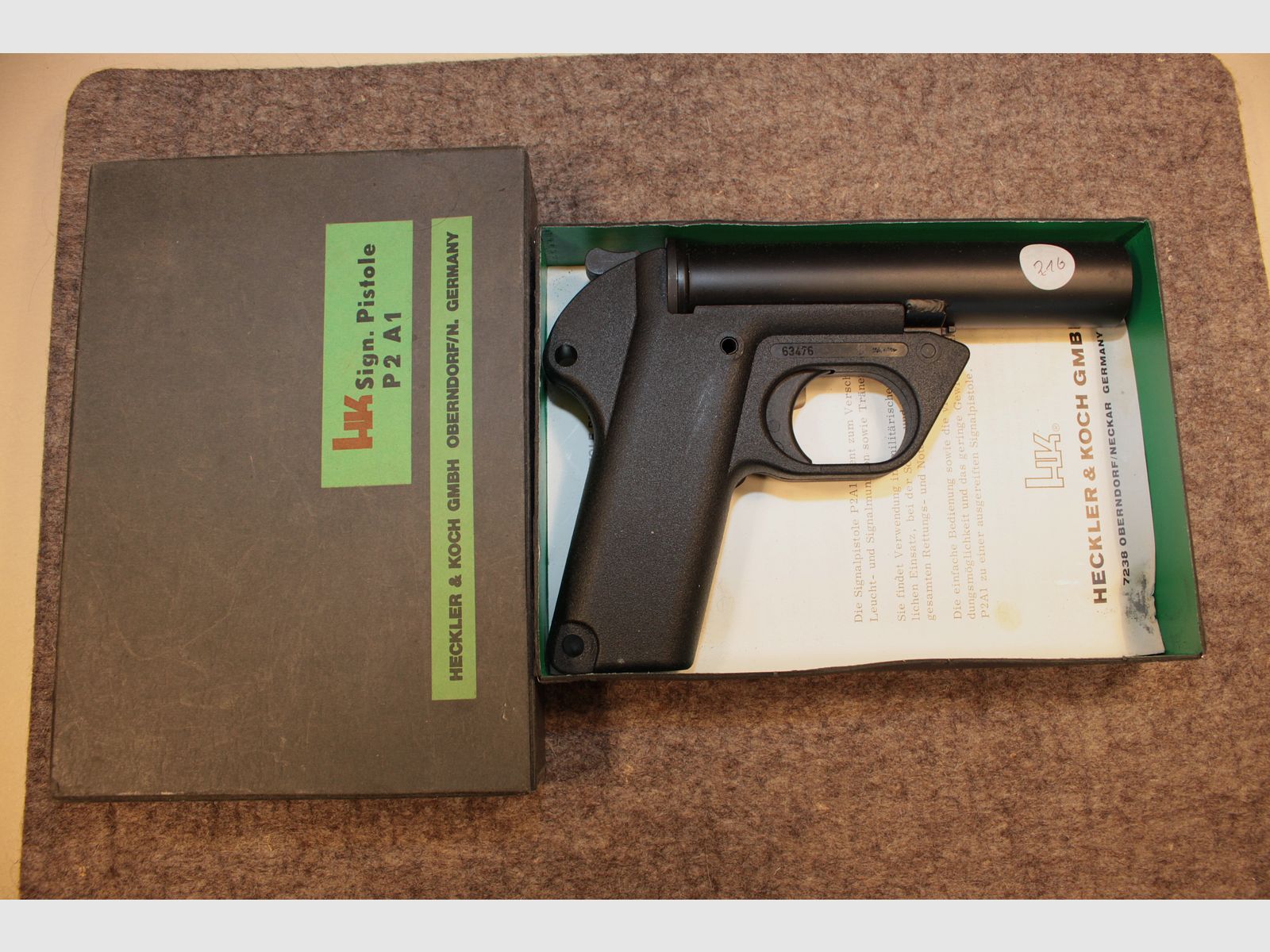 Signal pistol Heckler und Koch in caliber 4.