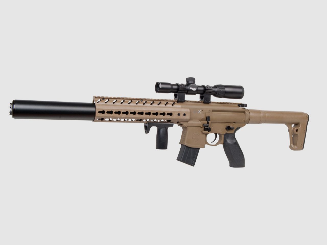 CO2 Gewehr Sig Sauer MCX Dark Earth, inklusive original Sig Sauer Zielfernrohr 1-4x24, Kaliber 4,5 mm Diabolo (P18)