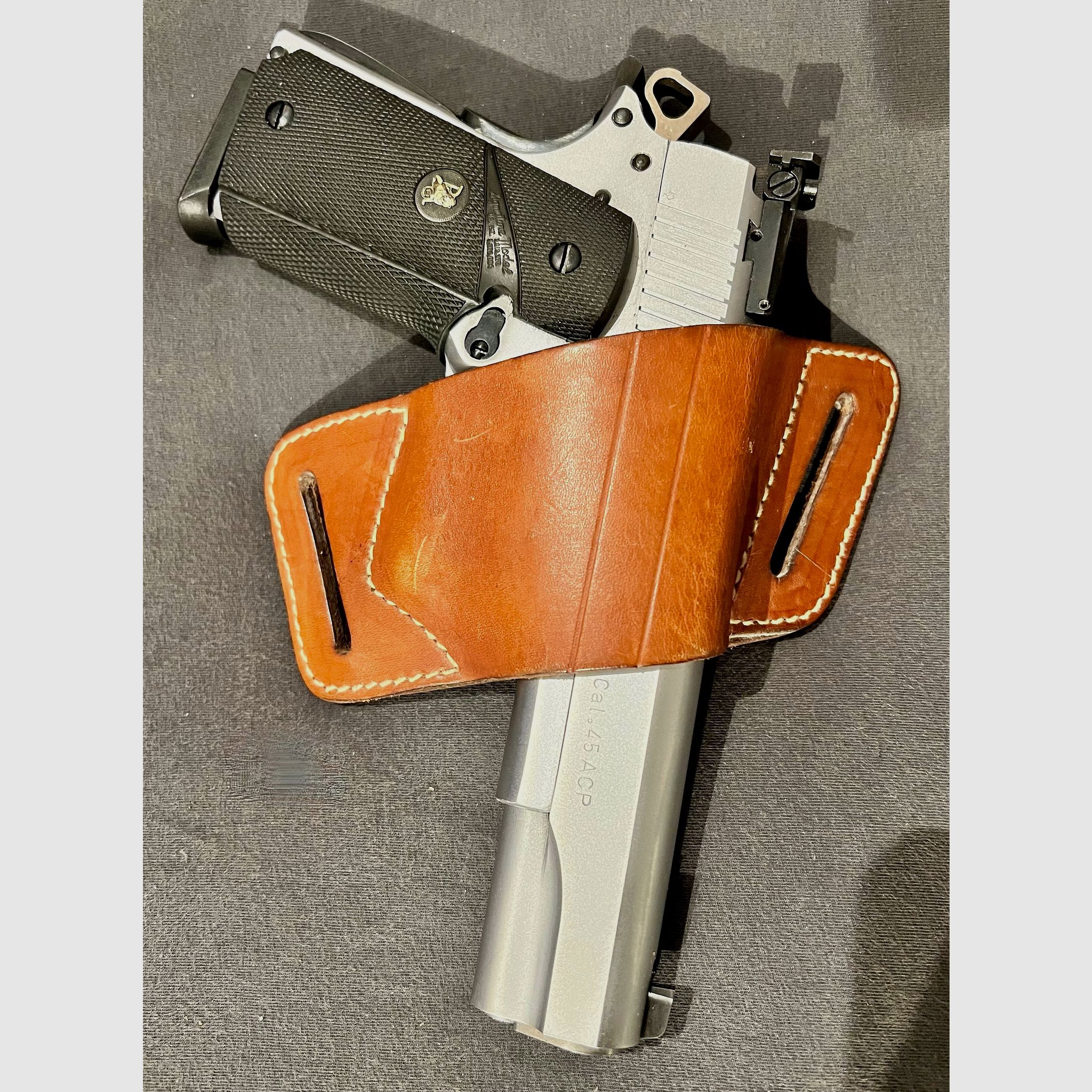 Holster in pelle universale – produzione USA "W" – Yaqui-Loop – OWB per pistole fullsize, immagine 1 di 2