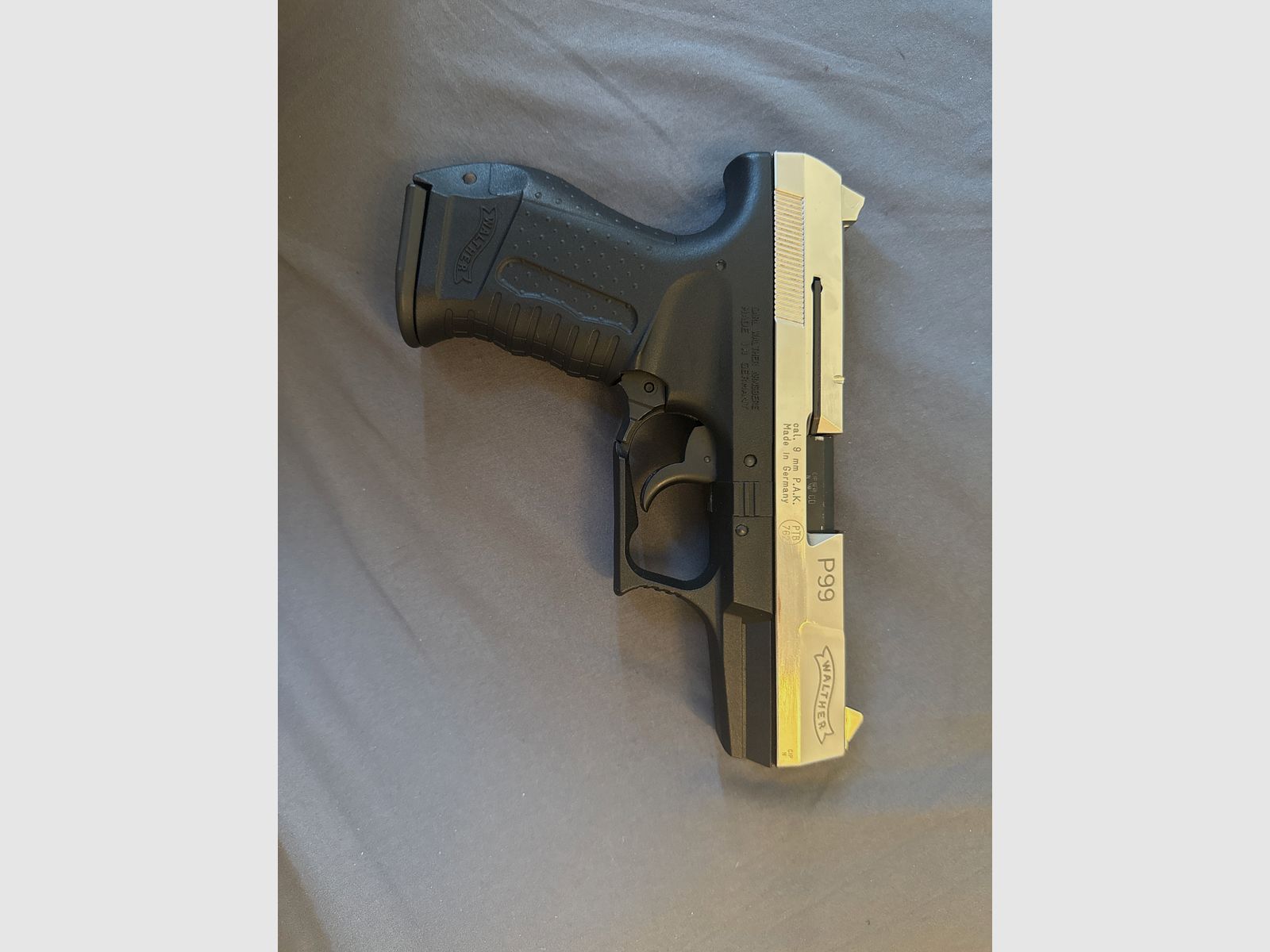 P99 Bicolor Schreckschuss P.A.K