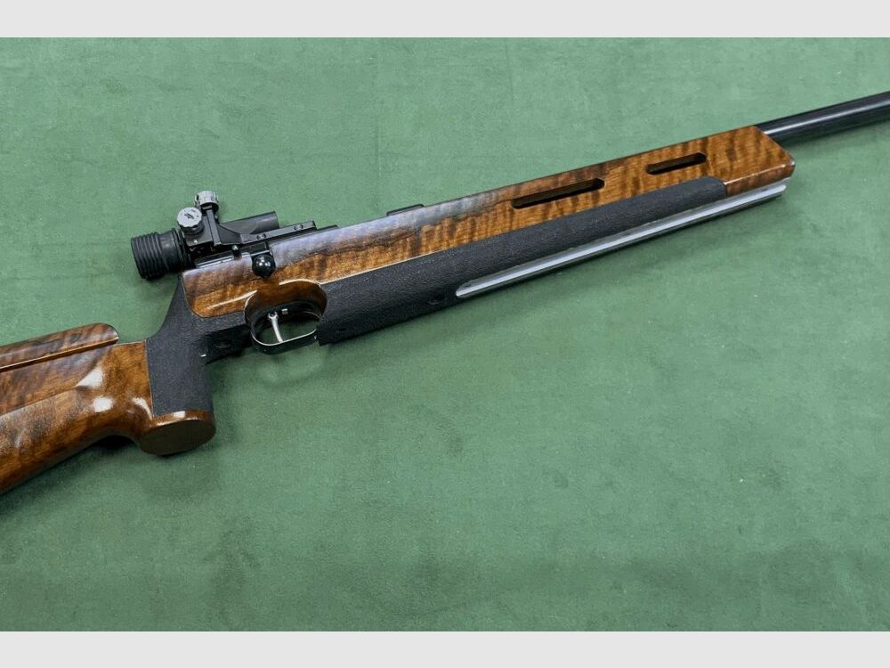Weihrauch HW 660 .22lr, afbeelding 1 van 7