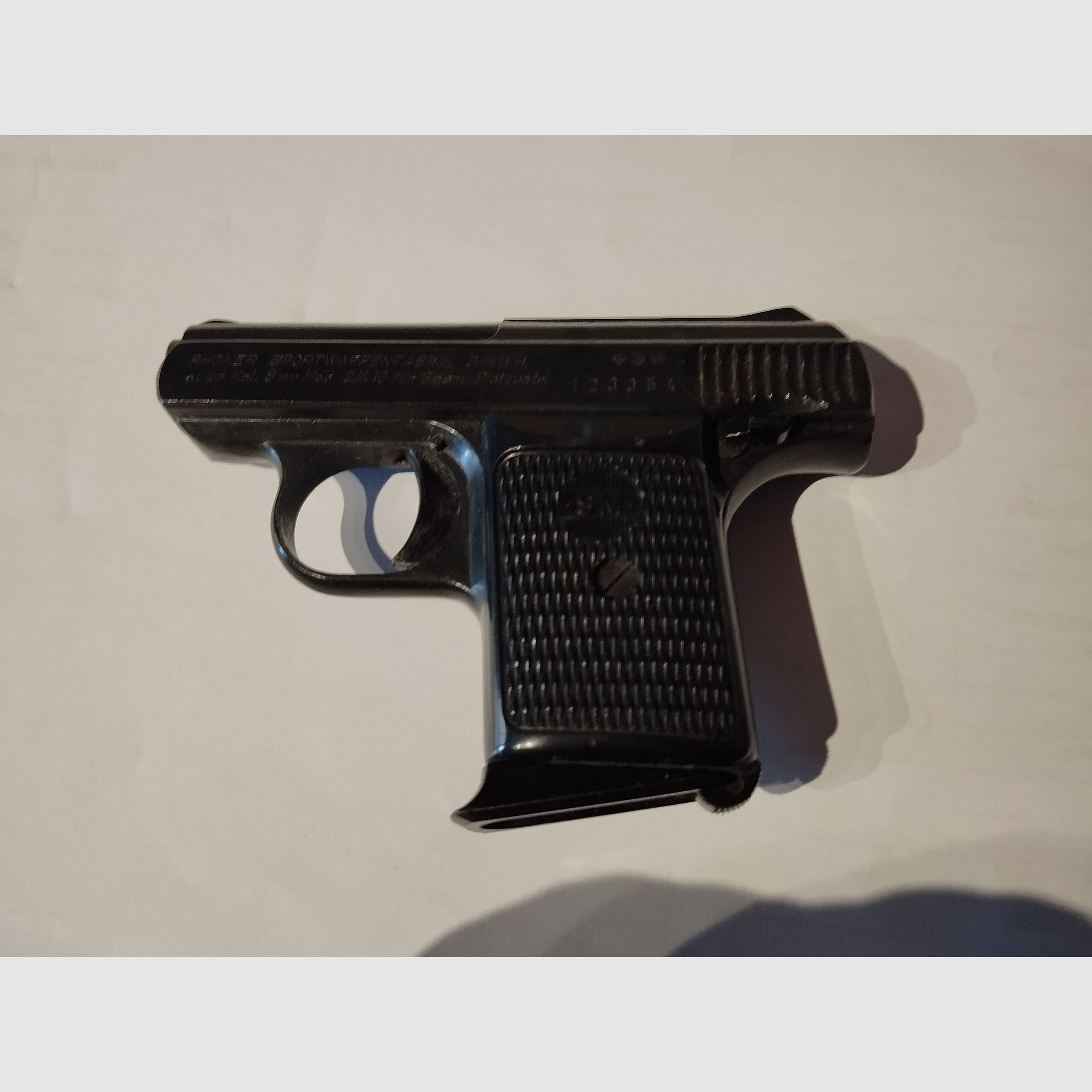 de Rhoner Sportwaffen Fabrik Automatik 8 mm Gaz ou cartouche à blanc modèle SM 10 de 1969 en bonne qualité