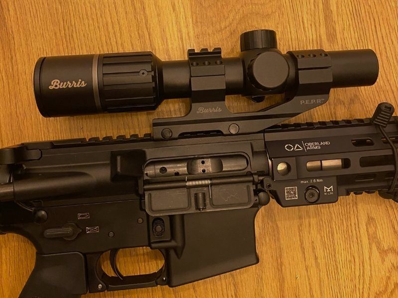 Burris RT-6 1-6x24mm, Ballisic AR, con montaje (sin FastFire 3)