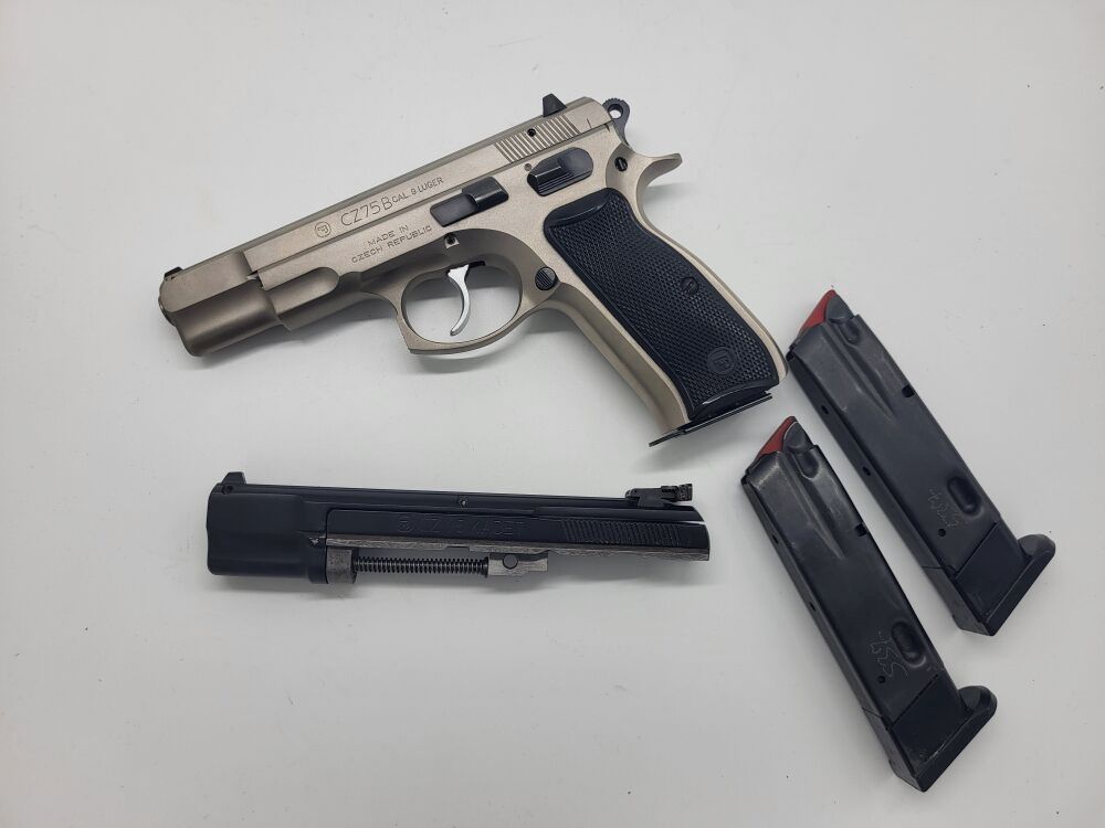 CZ 75 B, immagine 1 di 6