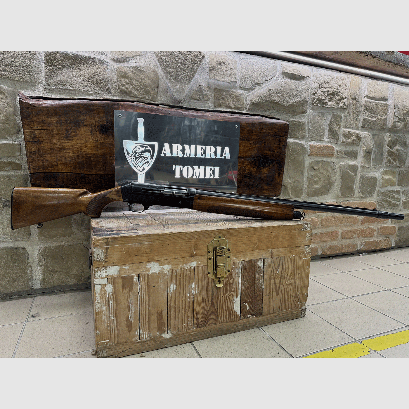 USED – SEMIAUTOMATIC GUN – BENELLI MOD. 121 cal. 12, image 1 of 5