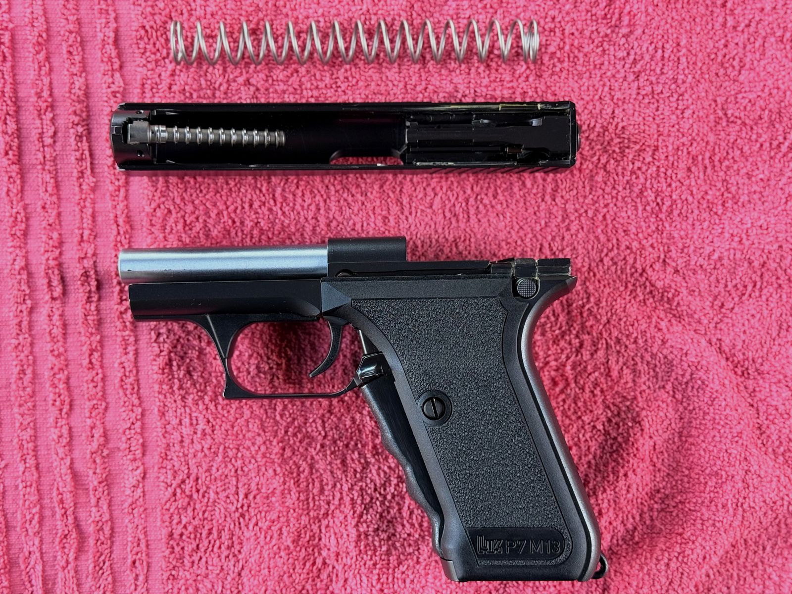 Heckler & Koch P7 M13, image 9 of 11