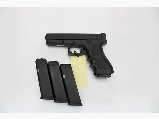 Pistola Glock 17 con 4 caricatori 9mm Luger