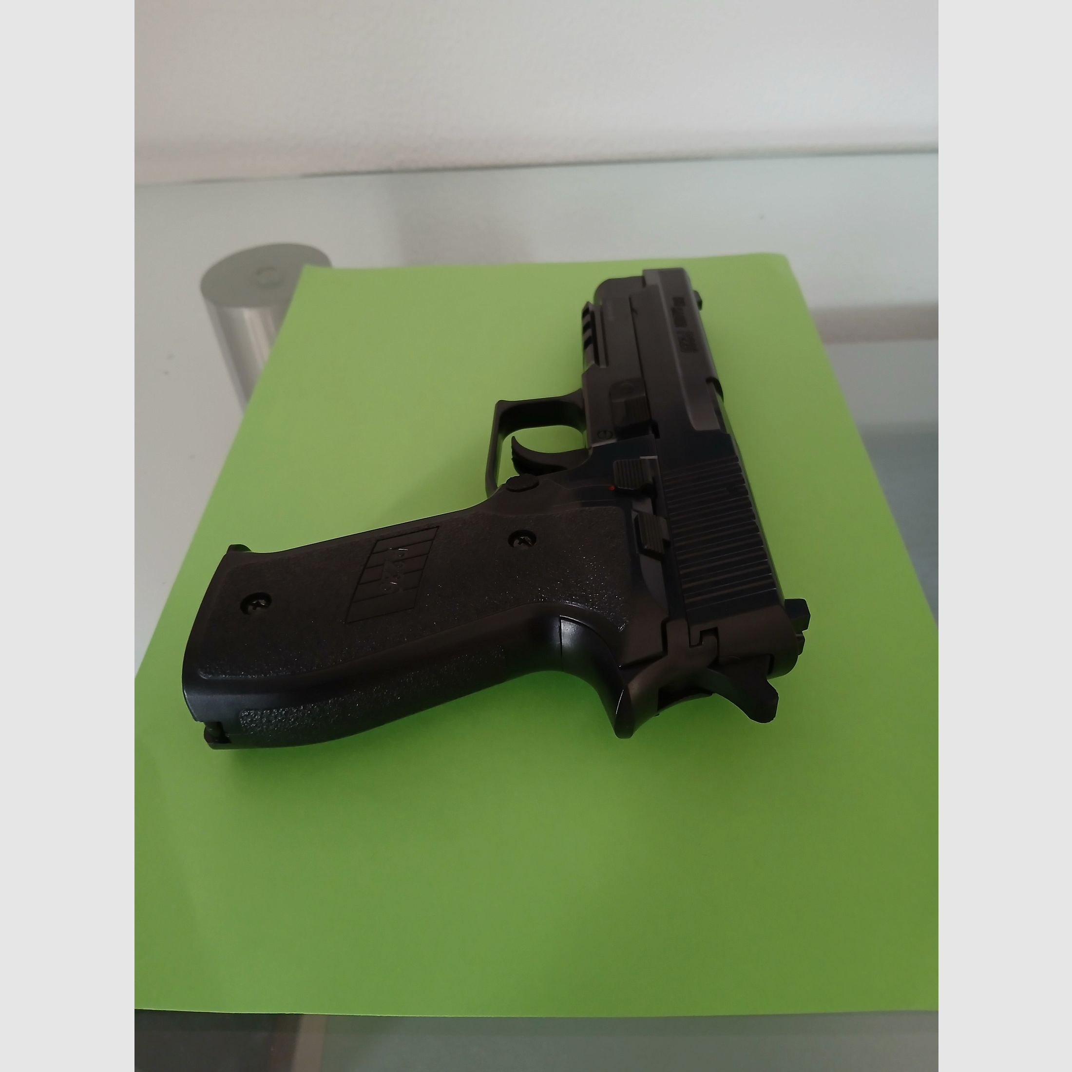 Neuwertige Softairpistole! Airsoftpistole von SIG SAUER mit Garantie! Luftpistole 