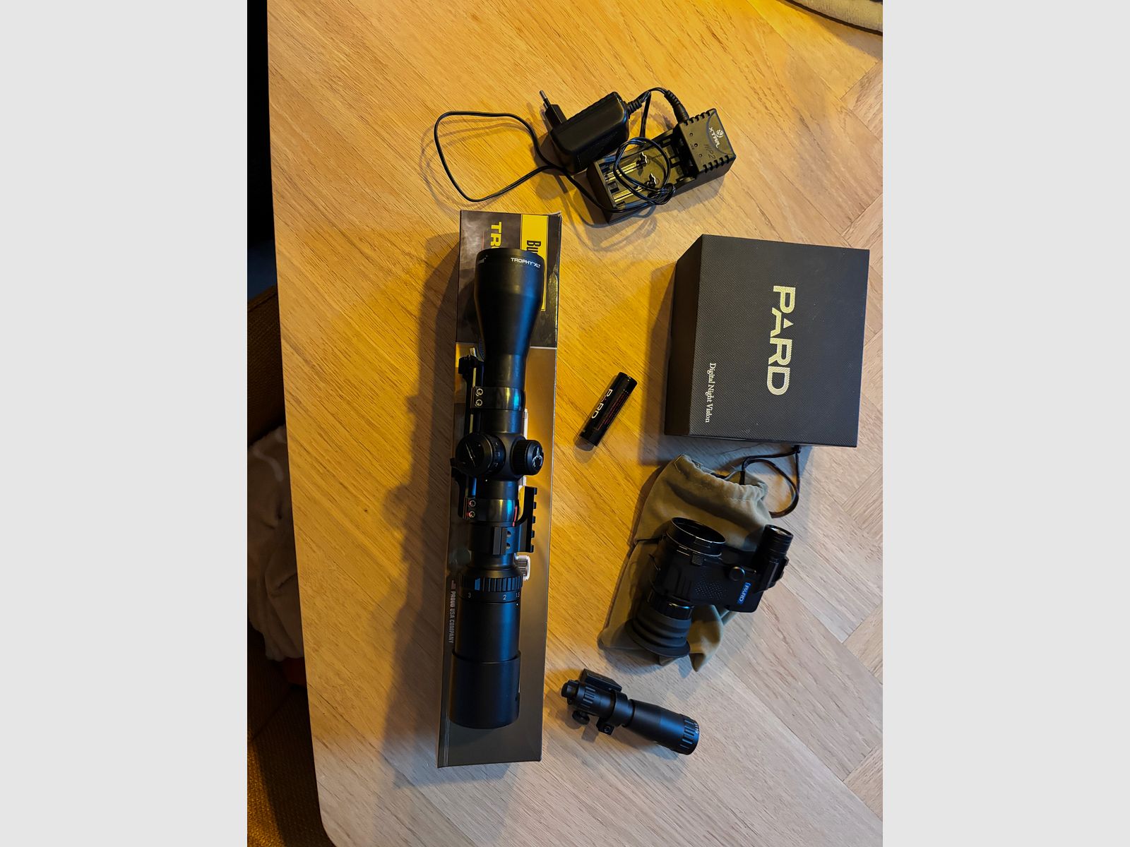 Blaser R8 Bewegingsjacht/ Nachtjachtcombinatie Instap Pard 007s