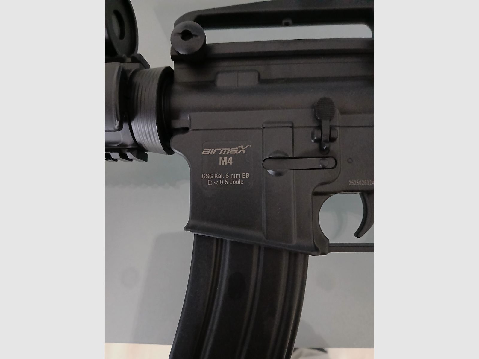 Elektrisches Softairgewehr M4 Airsoftgewehr Maschinengewehr! Neuwertig! Garantie!