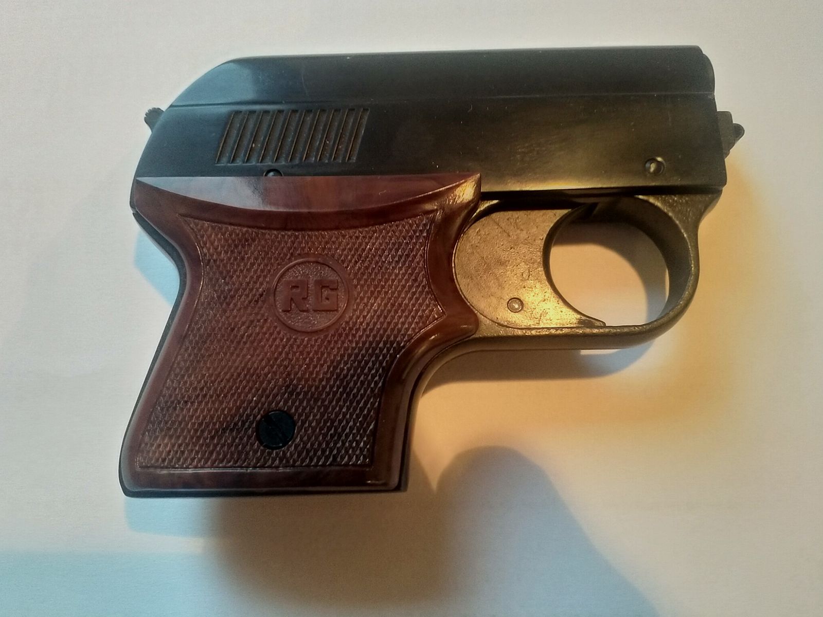 Schreckschuss- u. Gaspistole Röhm Modell RG3, 6 Schuss, Cal. 6 mm Flobert - gebraucht im guten Zustand