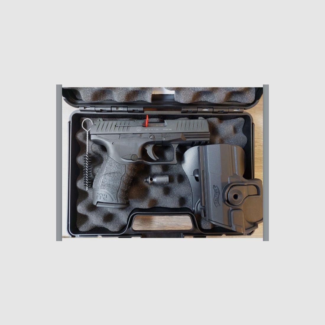 Walther PPQ M2 | 9 mm P.A.K. (+ Walther Holster)