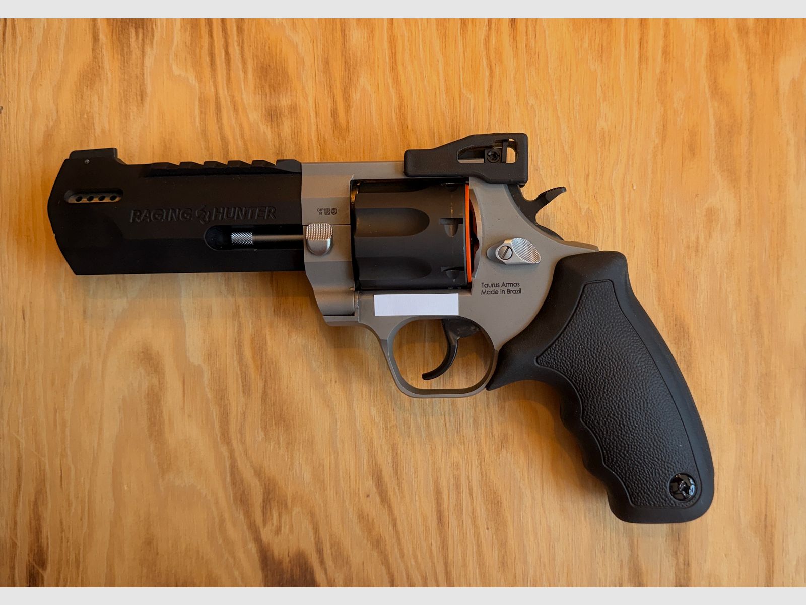 Revolver Taurus Raging Hunter 357. Mag, couleur DuoTone, longueur de canon 5 1/8.