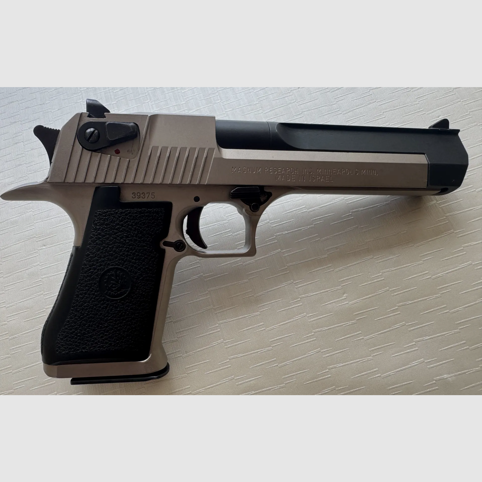 IMI Desert Eagle calibre .44 Magnum – version nickelée avec réglage du trigger, image 5 sur 9
