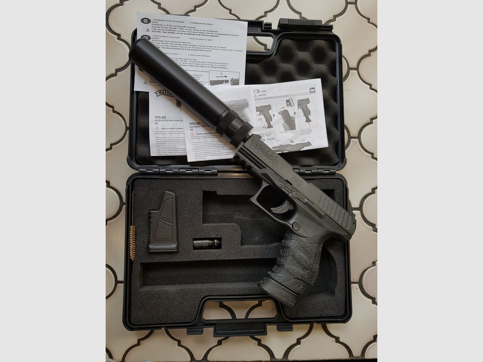 Walther PPQ M2 BLK Navy Kit PAK, Neu und unbeschossen. 