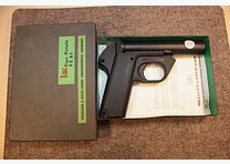 Signal pistol Heckler und Koch in caliber 4.