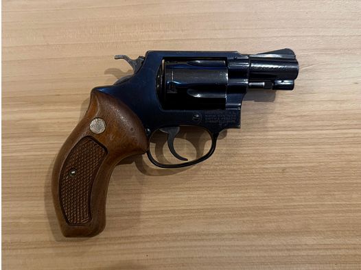 Smith & Wesson Cal. 38 S&W SPL