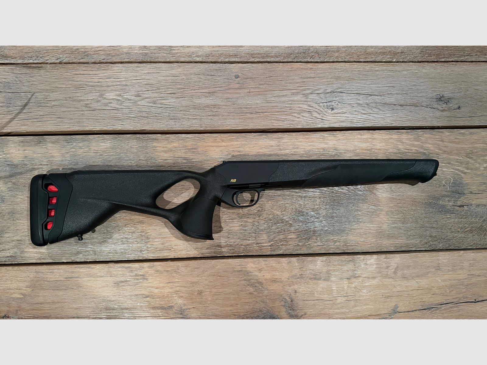 R8 Ultimate Silence caña de plástico marrón/negro con sistema de amortiguación de retroceso RDS