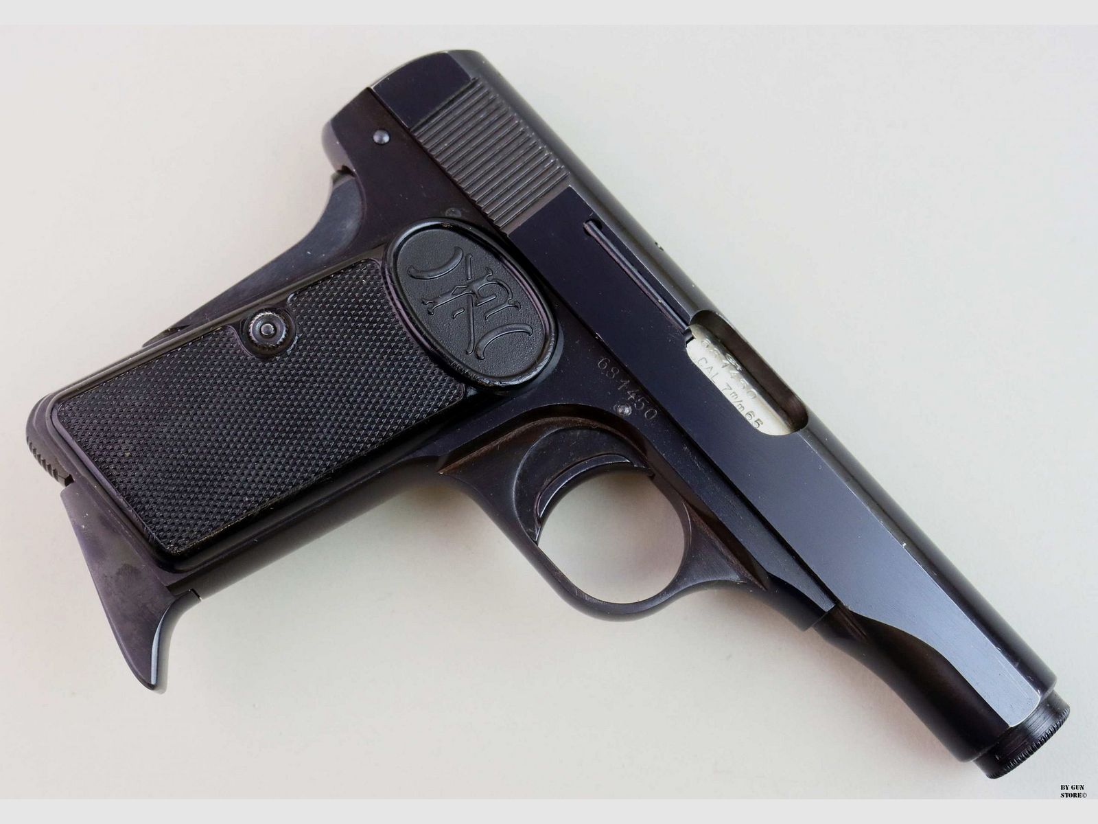 Pistol F.N. Browning mod. 10 cal. 7.65 mm mat. 681450, image 4 of 8