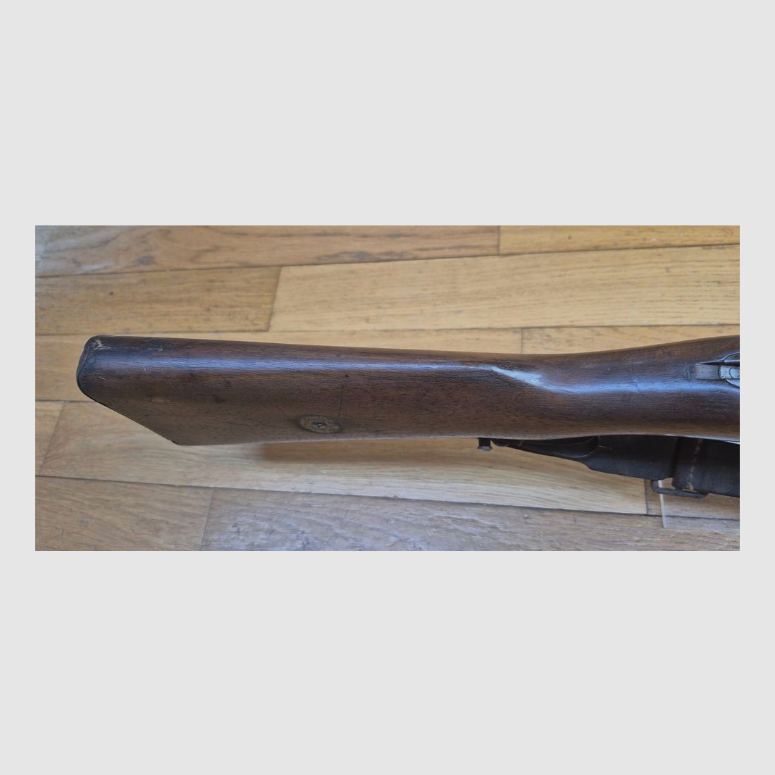 Sehr schönes Gewehr G98 – Gewehr 1898 – Arsenal Spandau 1907 – Originalkaliber 8x57IS – Vollständig monomatrikuliert außer der konformen Reinigungsstange – Guter bis sehr guter Lauf – Original braune Lederriemen – Exzellente Sammlerwaffe – BE/TBE, Bild 20 von 36